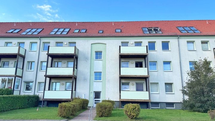 Gut geschnittene 3-Zimmer-Wohnung mit Balkon und Stellplatz in Sassnitz