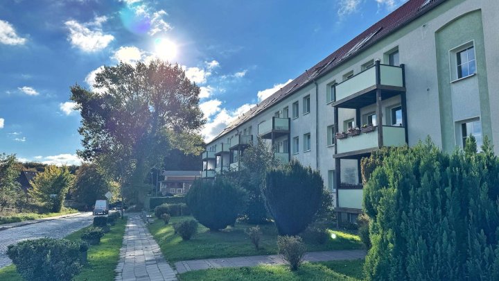 Gut geschnittene 3-Zimmer-Wohnung mit Balkon und Stellplatz in Sassnitz