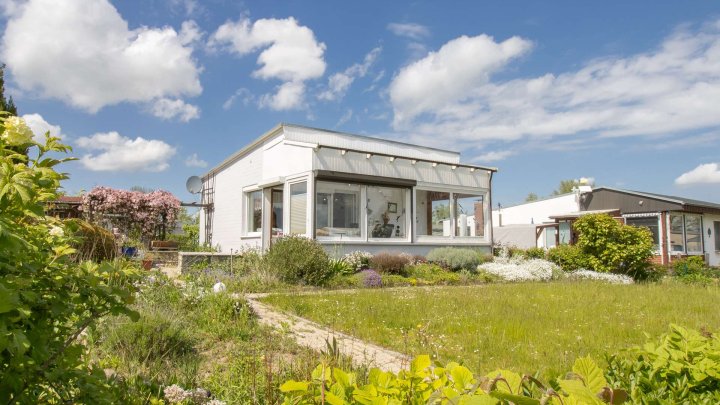Eigentumsgrundstück mit Ferienbungalow mit Wasserblick in Drigge auf der Insel Rügen