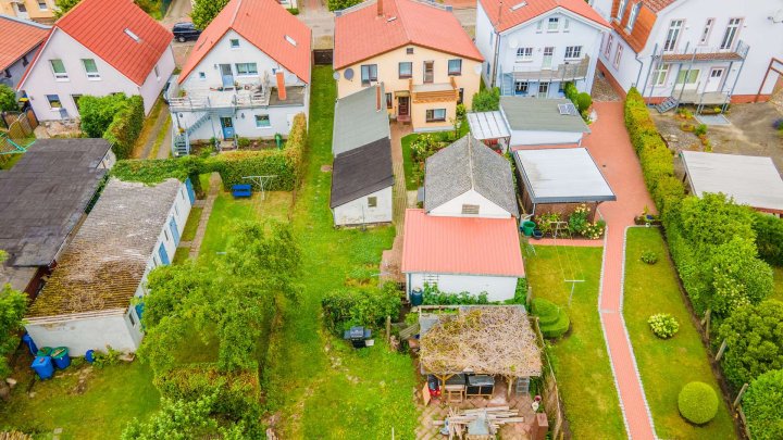 Doppelhaushälfte mit Garage und Garten auf der Insel Rügen