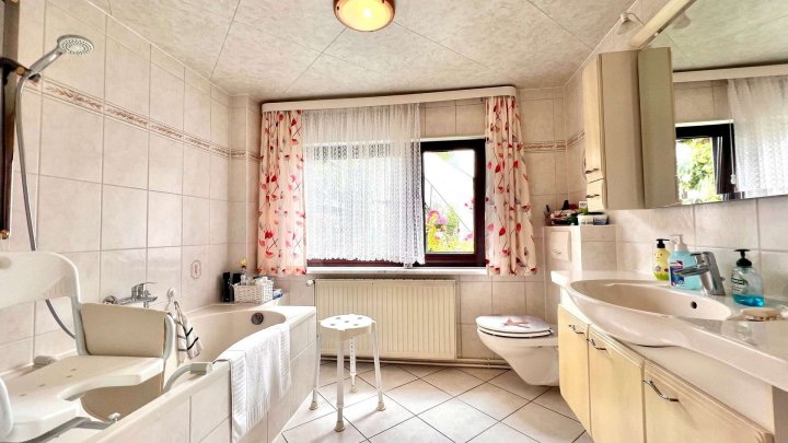 Doppelhaushälfte mit Garage und Garten auf der Insel Rügen