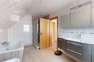 Badezimmer DG