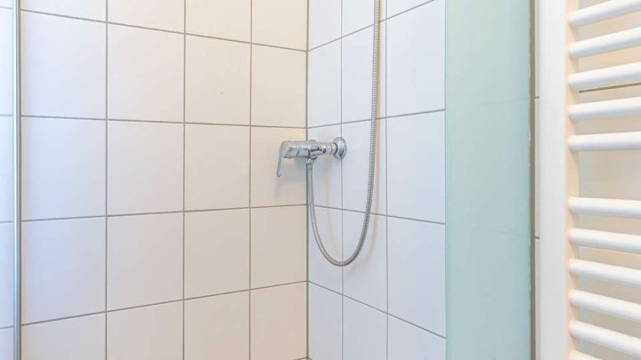 Wohn- und Geschäftshaus in Hafennähe!
