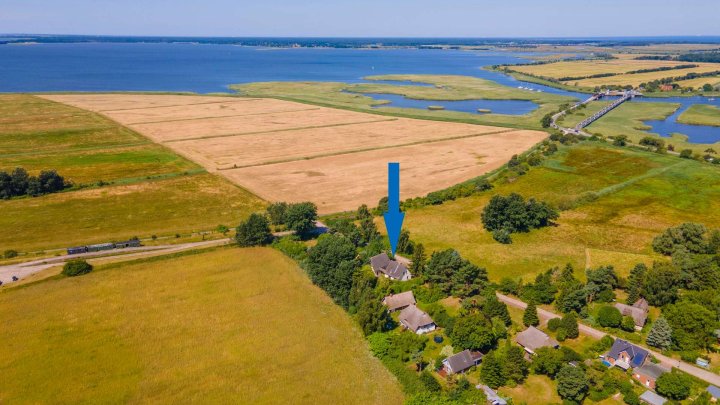 Haus mit 2 Wohneinheiten am Wasser – Wohnen, wo andere Urlaub machen